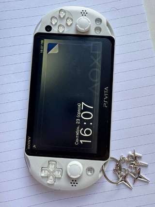 Ps vita white · Японская версия привез из Японии