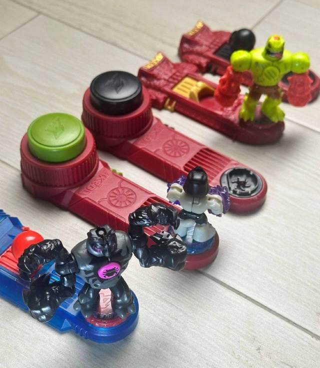 Набор №1 (Маска Венома, Железный Человек, касса, Nerf, глобус): 10.00 € — фото 4 из 7