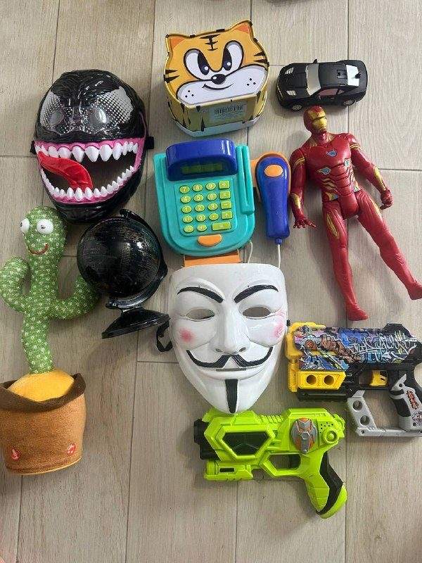 Набор №1 (Маска Венома, Железный Человек, касса, Nerf, глобус): 10.00 € — фото 6 из 7