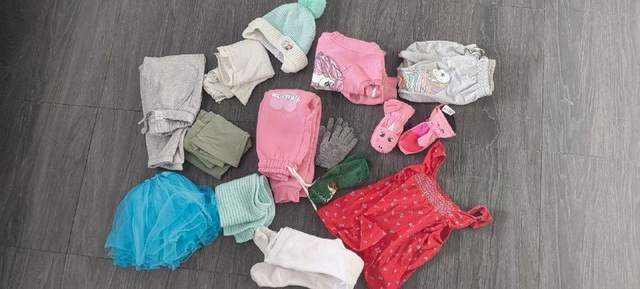 Платья на 4-5 лет, 5€ каждое — фото 1 из 4