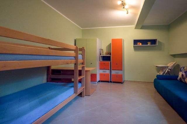 Сдается квартира 125 м2 с 3 спальнями , на 3 этаже пятиэтажного дома — фото 5 из 7