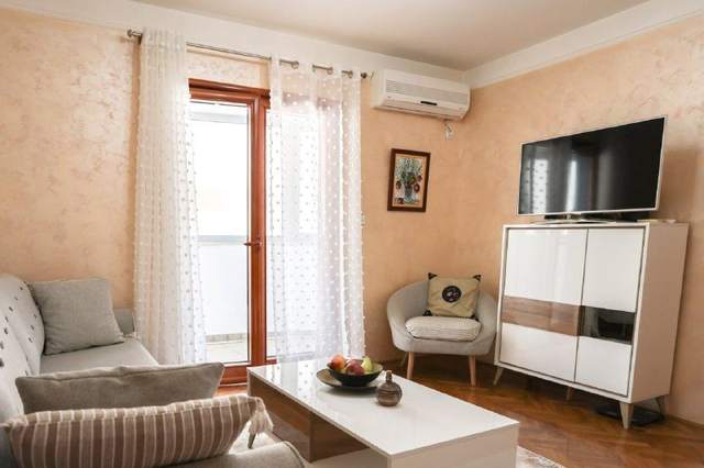 🏠 Уютная квартира с 2 спальнями в удобном районе Будвы — фото 6 из 7