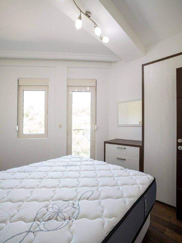 Продам квартиру с 2 спальнями на первой линии в Бечичи — фото 3 из 9