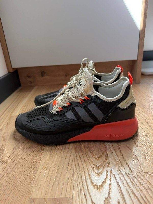 Оригинальные мужские кроссовки Adidas ZX 2K Boost, размер 41⅓, стелька 26 см — фото 1 из 3
