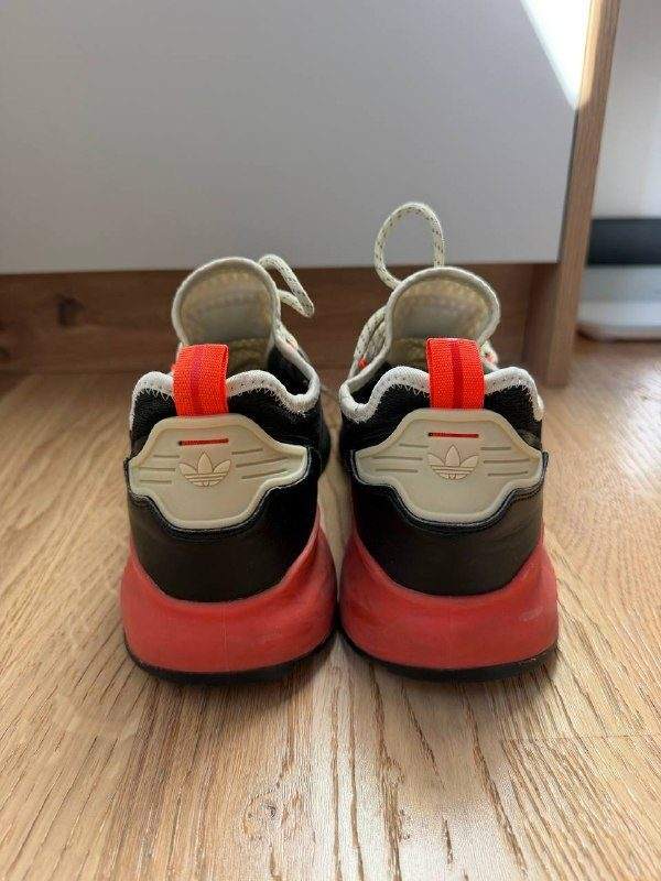 Оригинальные мужские кроссовки Adidas ZX 2K Boost, размер 41⅓, стелька 26 см — фото 2 из 3