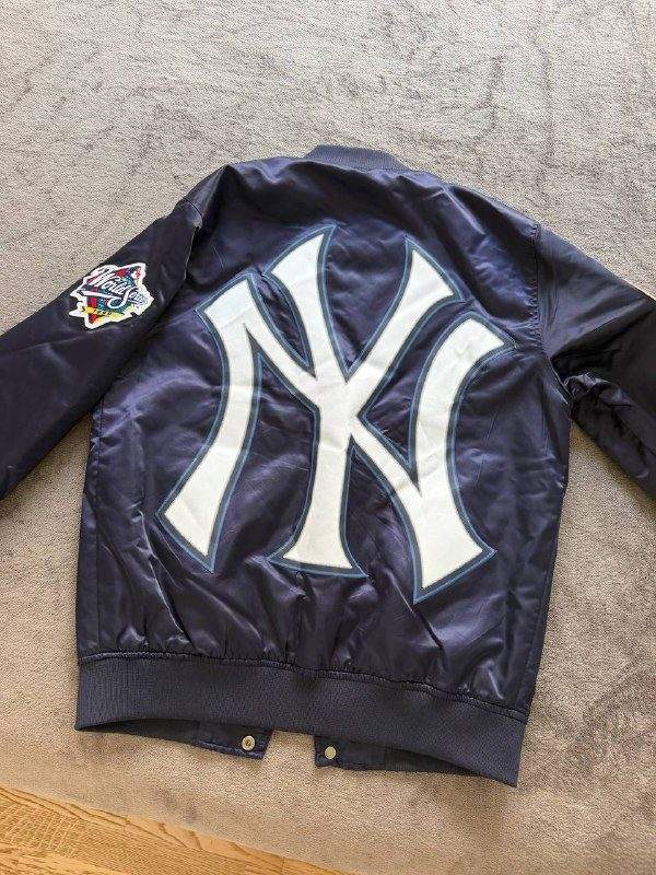 Мужская бомбер-куртка Pro Standard New York Yankees, оригинал, 35€, самовывоз — фото 1 из 2