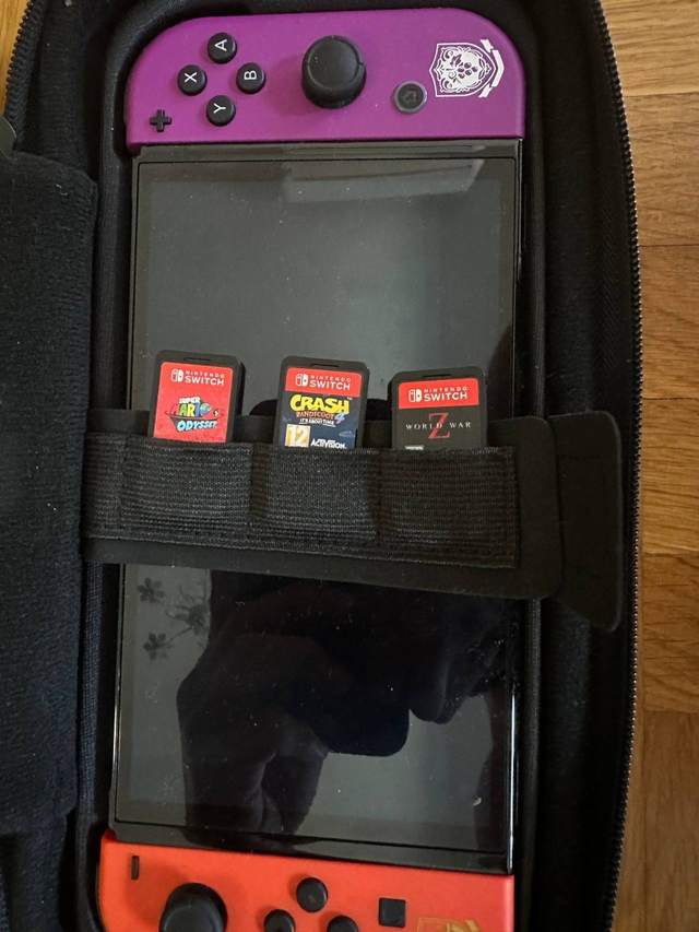 Продам Nintendo switch — фото 3 из 4