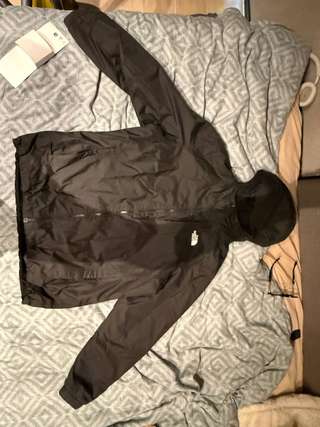 Продам: · Куртка THF XL- 70€