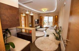 🏠 Квартира с 3 спальнями · Бар · €315 000