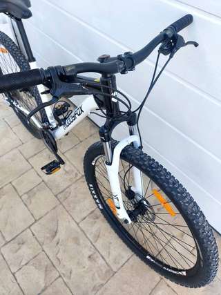 Продаю горный велосипед Moddyfox Colossus 400