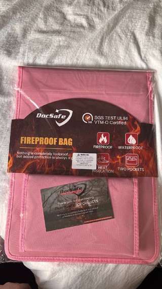 Огнеупорная и водонепроницаемая сумка для документов DocSafe Fireproof Bag