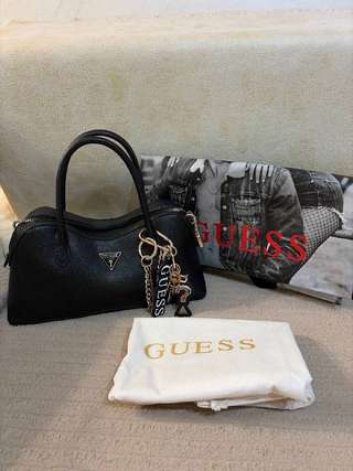 Сумка Guess, носила пару раз, покупала за 165 евро, продаю за 60 / Guess bag