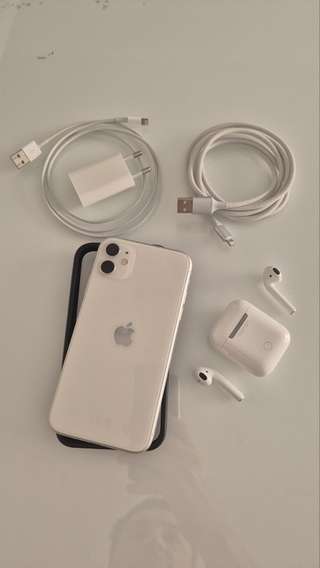 Продаю комплектом iPhone 11 128 ГБ белого цвета и AirPods 2