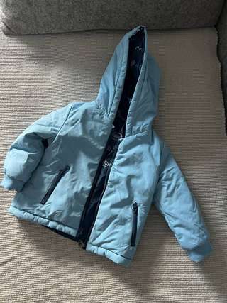 Куртка теплая на местную осень