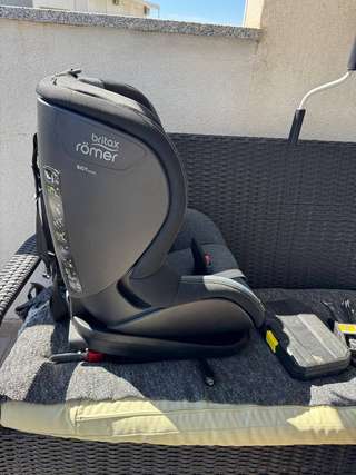 детское автокресло Britax Römer Trifix 2 i-Size (расцветка Blue Marble / Denim