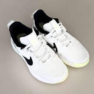 Продам кроссовки Nike, размер 31, стелька 19см
