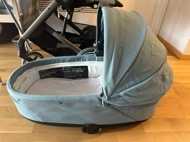 Коляска 3 в 1 Cybex Balios S Lux + автолюлька Cybex Cloud Z i-Size Platinum — фото 1 из 5