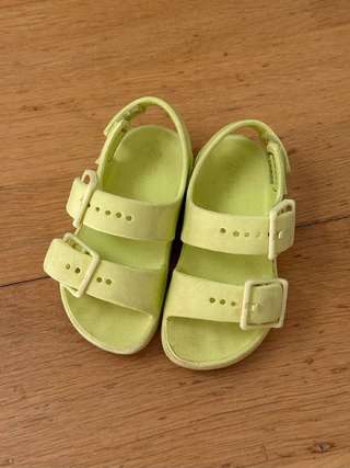 Резиновые босоножки Zara, 22 размер, 2€