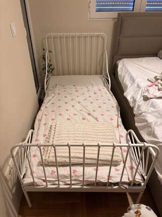 Детская кровать, покупали за 300, продаю за 130 е, Будва