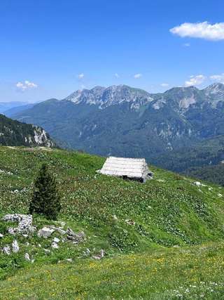 🏔️☀️🏞️ Группа хайкинга «Исследуя Черногорию»