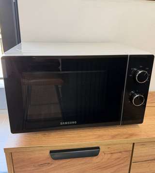 Микроволновка Samsung MS20A3010AH/OL (серия MW3000AM) 70€, самовывоз Подгорица