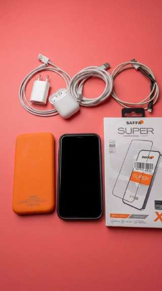 Продаю: · 🔹 iPhone 11 128gb + AirPods 2 + Павербанк 10000mAh комплектом