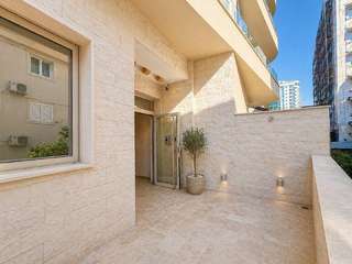 🏠 Квартира с 2 спальнями · Будва, Центр · €1 200 / мес