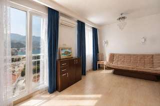 🏠 Квартира с 3 спальнями · Бечичи · €1 200 / мес