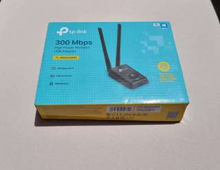 1) Wifi адаптер (позволяет подключиться к вайфаю без встроенного модуля в устр