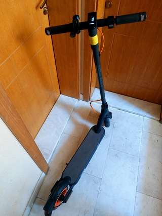 Продаю электросамокат Xiaomi 4 Go- 200евро