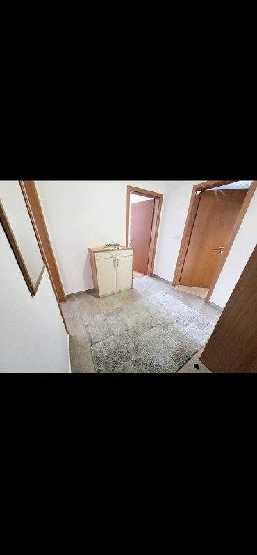 Сдается на год квартира с одной спальной в Будве — фото 2 из 5