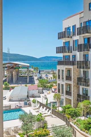 Продажа готовой квартиры с 1 спальней в Boka Place, Тиват