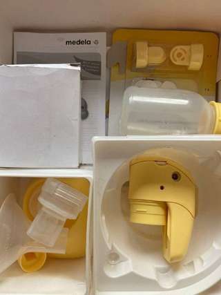 Продам молокоотсос электрический Medela