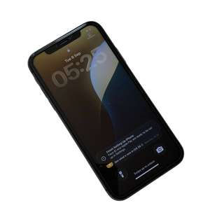 Продаётся iPhone 11 объёмом 64 ГБ в чёрном цвете
