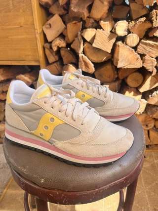 Продам кроссовки Saucony Jazz Triple