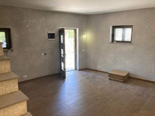 Продажа · пол-в Луштица, Миловичи — фото 5 из 10