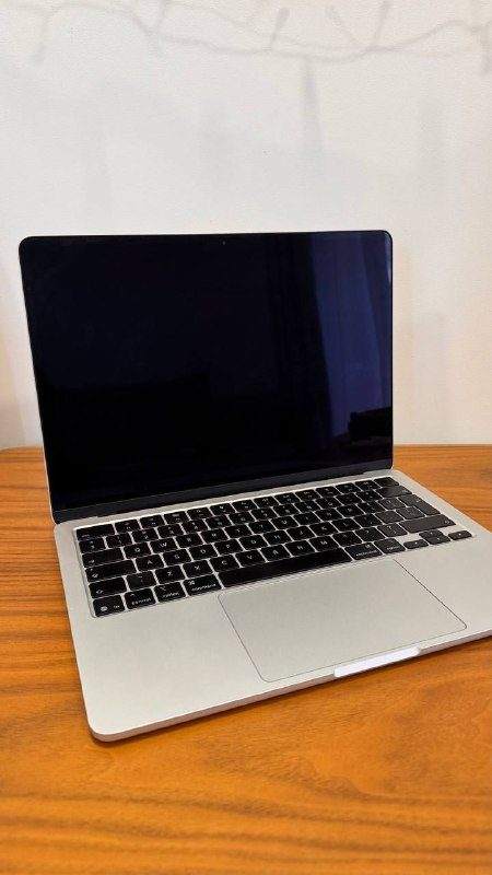 💻 MacBook Air M4 256 GB — фото 3 из 4