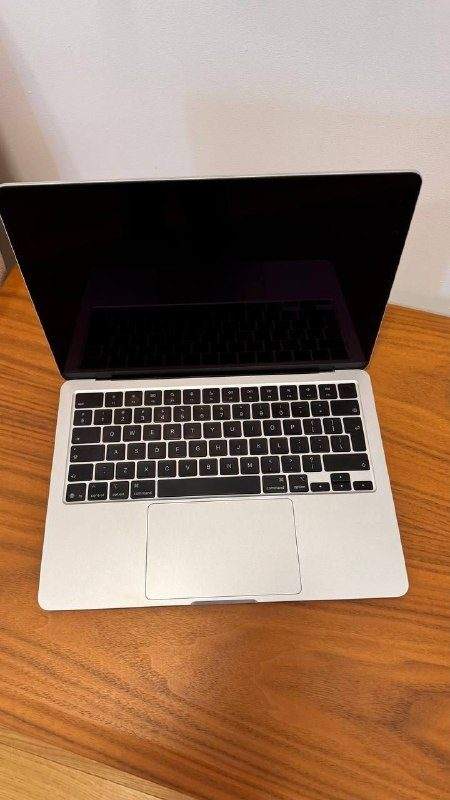 💻 MacBook Air M4 256 GB — фото 4 из 4