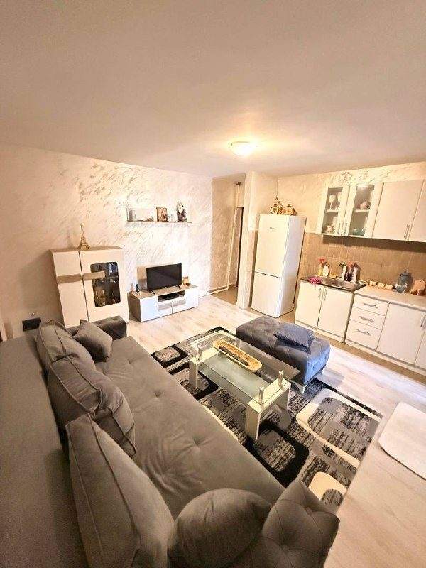 На продажу квартира с 1 спальней, 31 м2, приземле — фото 1 из 2