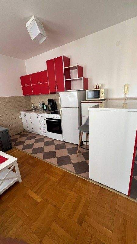 🏠 ПРОДАЁТСЯ КВАРТИРА В БАРЕ, РАЙОН ČELUGA — фото 1 из 10