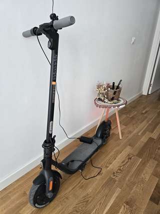 Продам электросамокат Ninebot f25 в хорошем состоянии