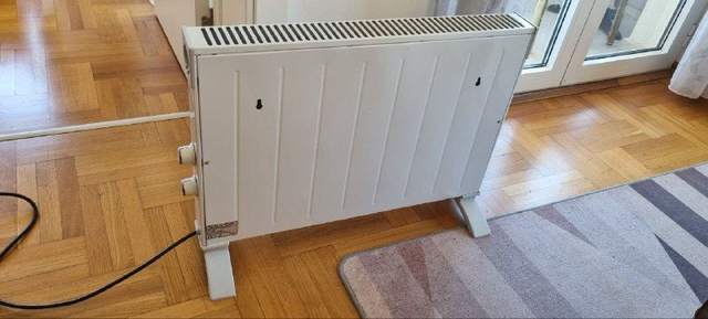Продаю обогреватель конвектор Tesla PC250WH 2500W, в отличном состоянии, с упа — фото 2 из 3