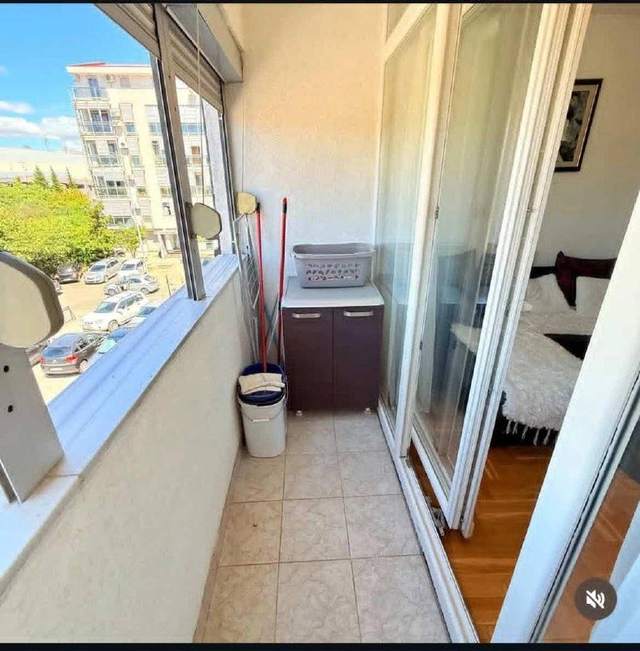 Квартира с 2 спальнями площадью 60 м2расположена на 2 этаже жилого дома на ули — фото 9 из 10