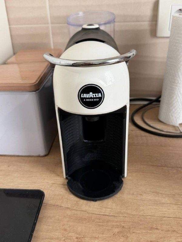 Капсульная кофеварка Lavazza — фото 3 из 3