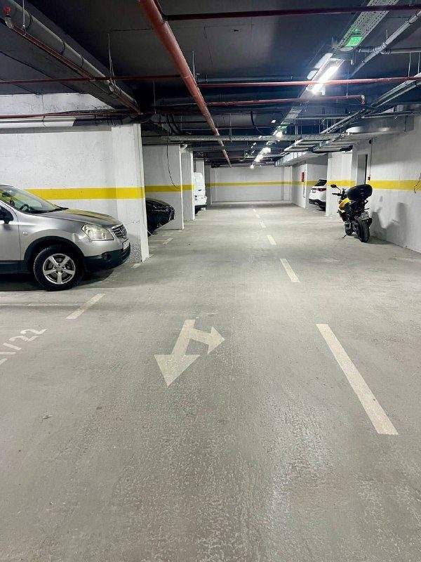 🚗 Сдам на год парковочное место в гараже нового дома, в центре Будвы — фото 8 из 10