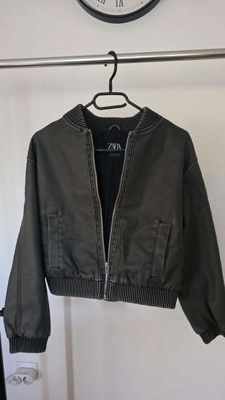 Бомбер Zara 152, состояние новой вещи