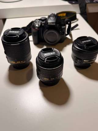 Nikon D5300 с комплектом объективов и аксессуаров