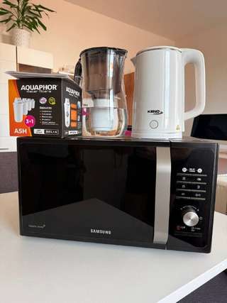 Микроволновка Samsung Mg23f301tak
