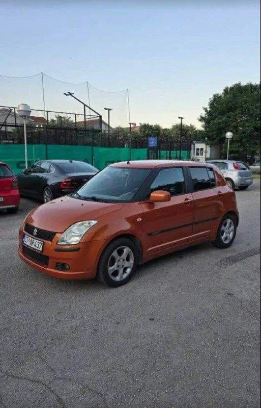 Сдается в аренду. · Suzuki Swift 2009 год — фото 1 из 10