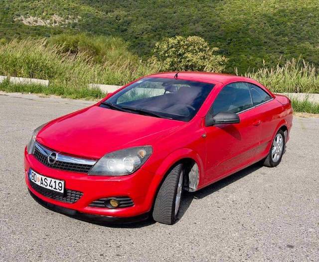 Продам. Opel Astra Cabrio 2010 год автомат 189000км 1.8 бензин. Будва 4500€ — фото 3 из 4